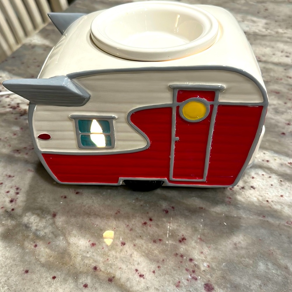 2015 Scentsy camper